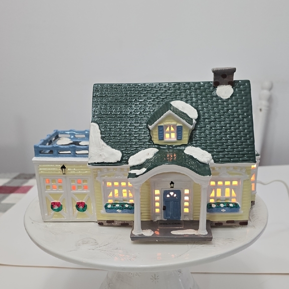 Department 56 Other - Vintage 1988 Snow Village North Creek Cottage Illuiminated Tested Figurine